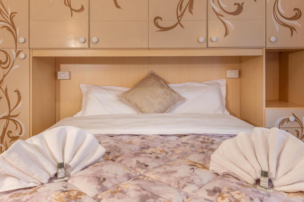 Pinzochere Artistic For Family Florencia Exterior foto